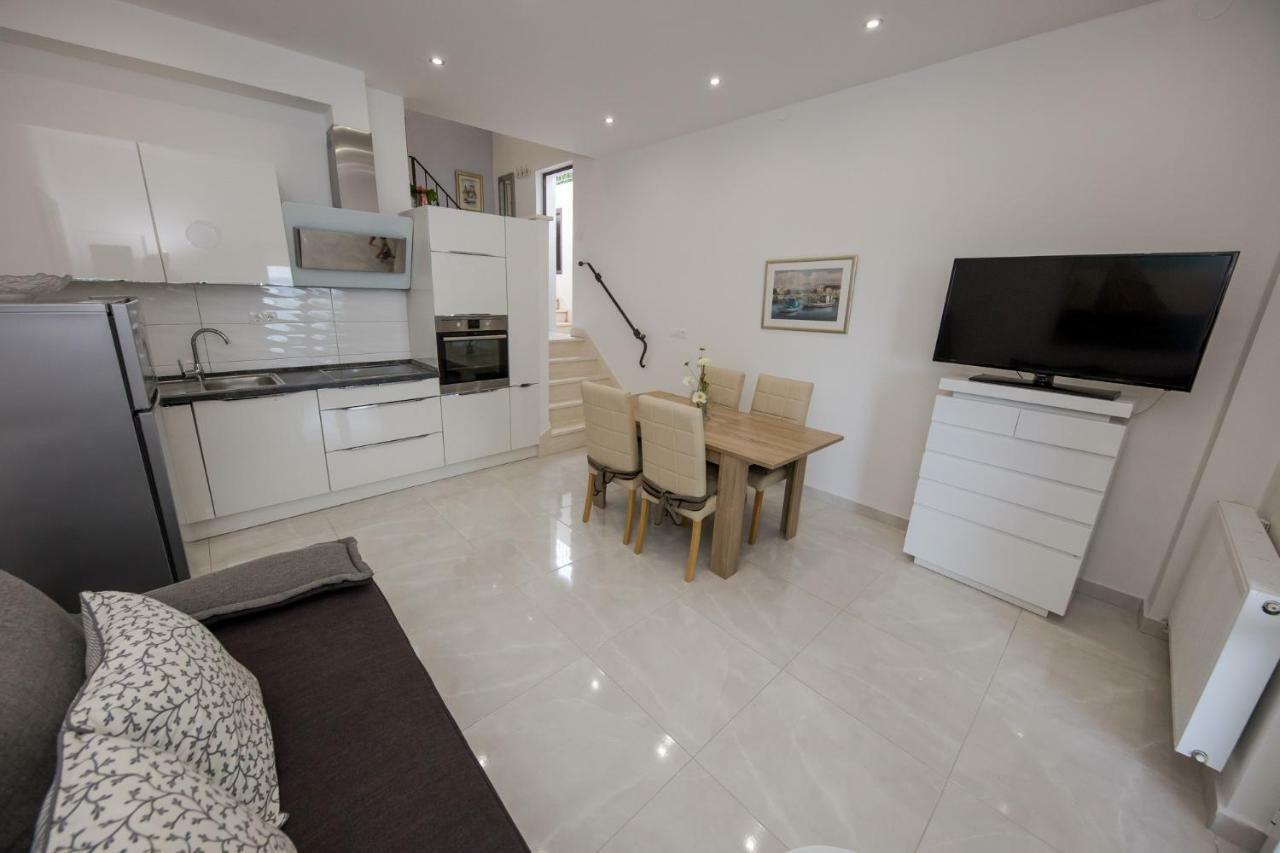 Apartments Mateo Trogir Eksteriør billede
