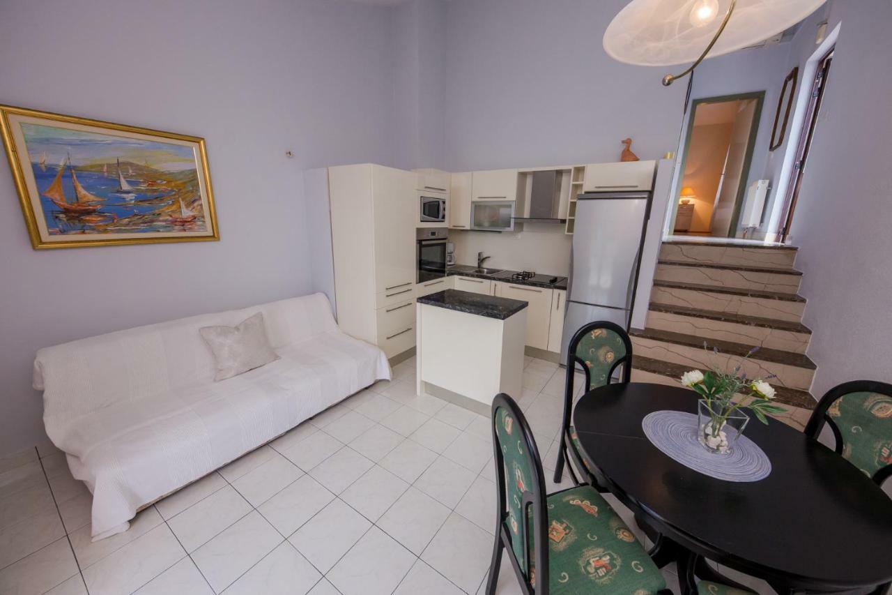 Apartments Mateo Trogir Eksteriør billede